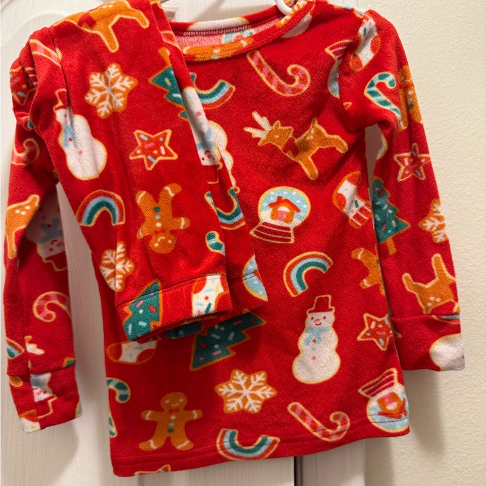 Cat & Jack Red Holiday Kids Pajama Set